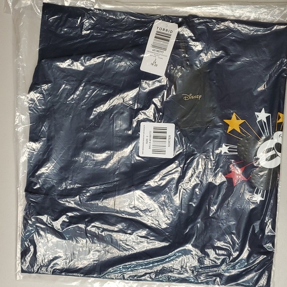 ❤️NWT VINTAGE TORRIID TEE - MICKEY MOUSE FOXY HALTER DISNEY AMERICANA  PLUS SIZE - Picture 7 of 16